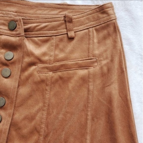 SUPER Soft Faux Suede Skater Skirt- XS​ - Picture 4 of 7